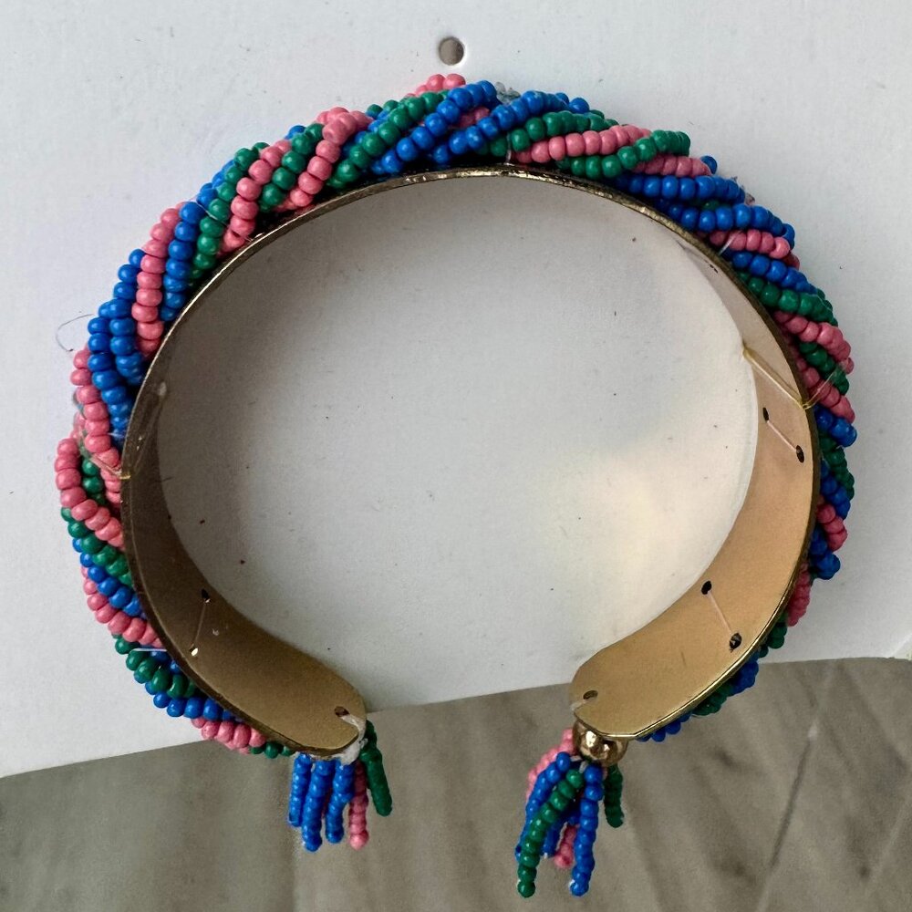 🇧🇷 - Accessor!es: NWT Beaded Gold Cuff Bracelet